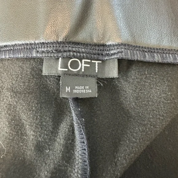 Loft faux leather skinny pants - Picture 4 of 5